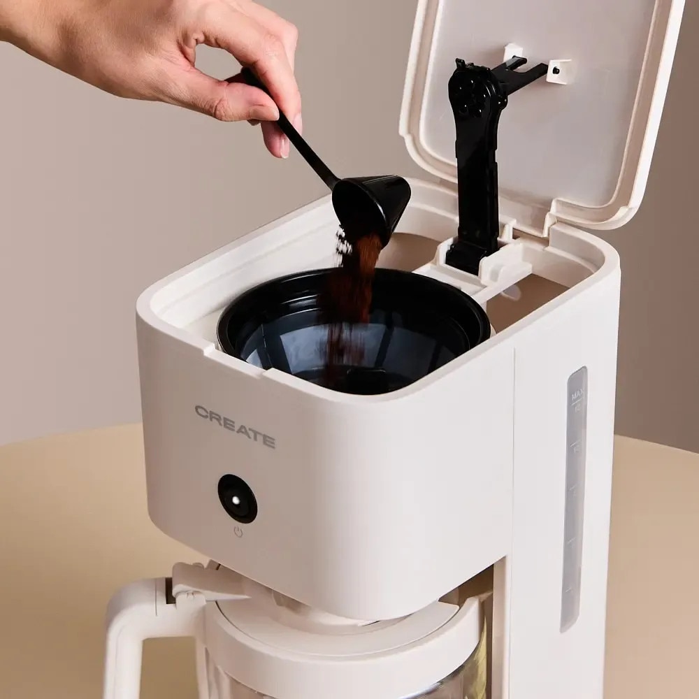Cafetiera tip drip CREATE, Thera Drip, 12 cani, capacitate carafa din sticla 1.5 litri, cafea macinata 60g, indicator nivel apa/cafea, sistem anti-drip, Keep Warm, oprire automata, protectie supraincalzire, protectie supraincarcare, crem