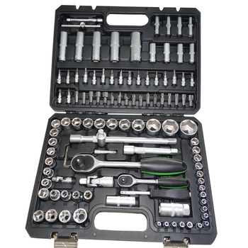 Trusa chei tubulare si clichet AERZETIX, intr-o valiza, 1/2 Trusa chei tubulare si clichet AERZETIX, intr-o valiza, 1/2