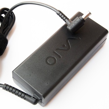 Incarcator original laptop Sony 19.5V 4.7A 90W Incarcator original laptop Sony 19.5V 4.7A 90W