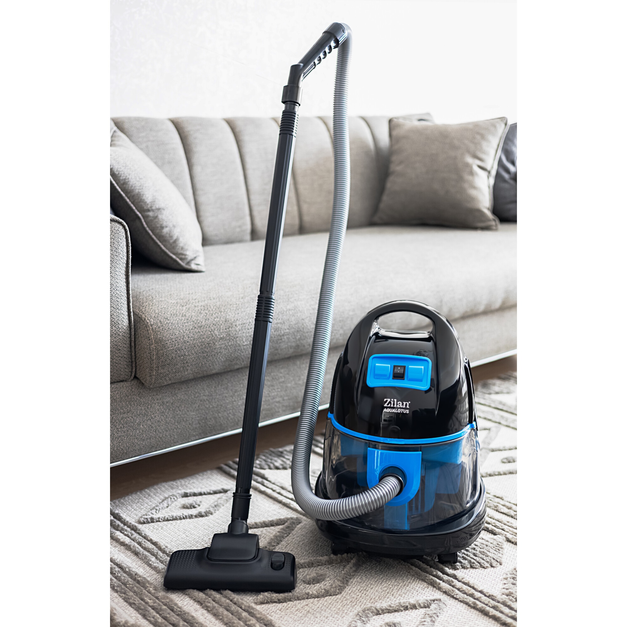 Aspirator ZILAN ZLN-8945 Albastru cu filtrare prin apa si uscata,2000W
