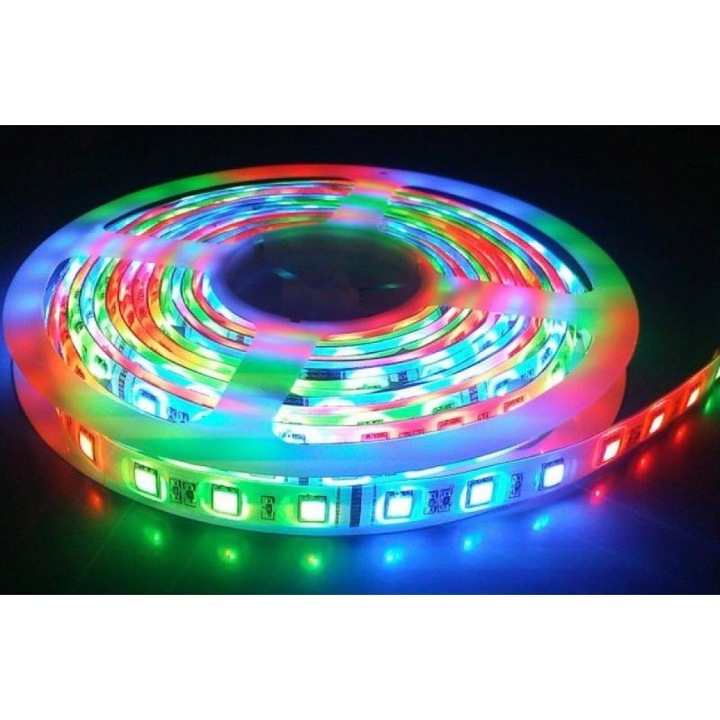 Banda Led Strip 5M RGB cu telecomanda