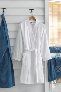 Cotton Box, Set de halat de baie si prosoape, Alb/Bleumarin Cotton Box, Set de halat de baie si prosoape, Alb/Bleumarin