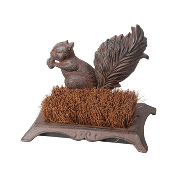 Suport cu decor pentru curatat pantofi - veverita, Esschert Design Suport cu decor pentru curatat pantofi - veverita, Esschert Design