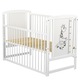 Patut din lemn, BabyNeeds, Timmi Girafa, Cu laterala culisanta, Din lemn de pin si mdf, Stabil si rezistent, Inaltime saltea reglabila pe 3 nivele, Laterala cu 3 bete detasabile, 120x60, Alb