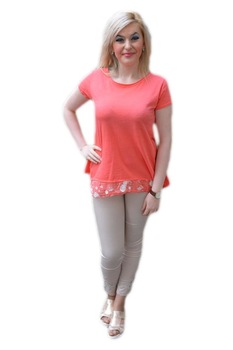 Tricou cu model despicat in spate, D&J Exclusive, Corai Tricou cu model despicat in spate, D&J Exclusive, Corai