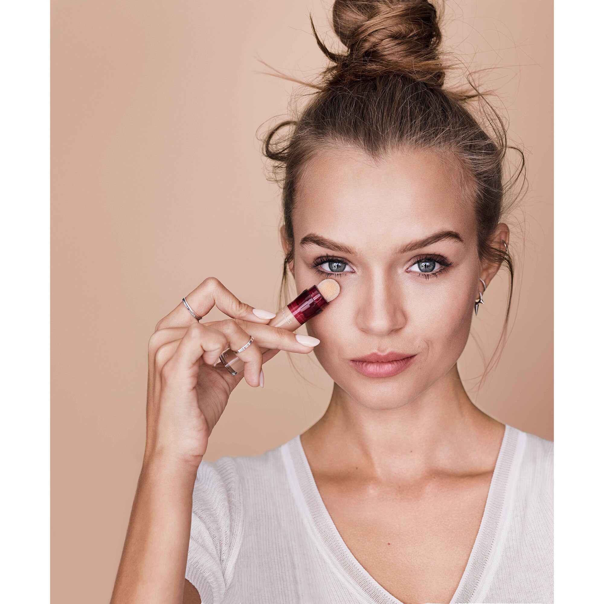maybelline instant anti age eraser brightener