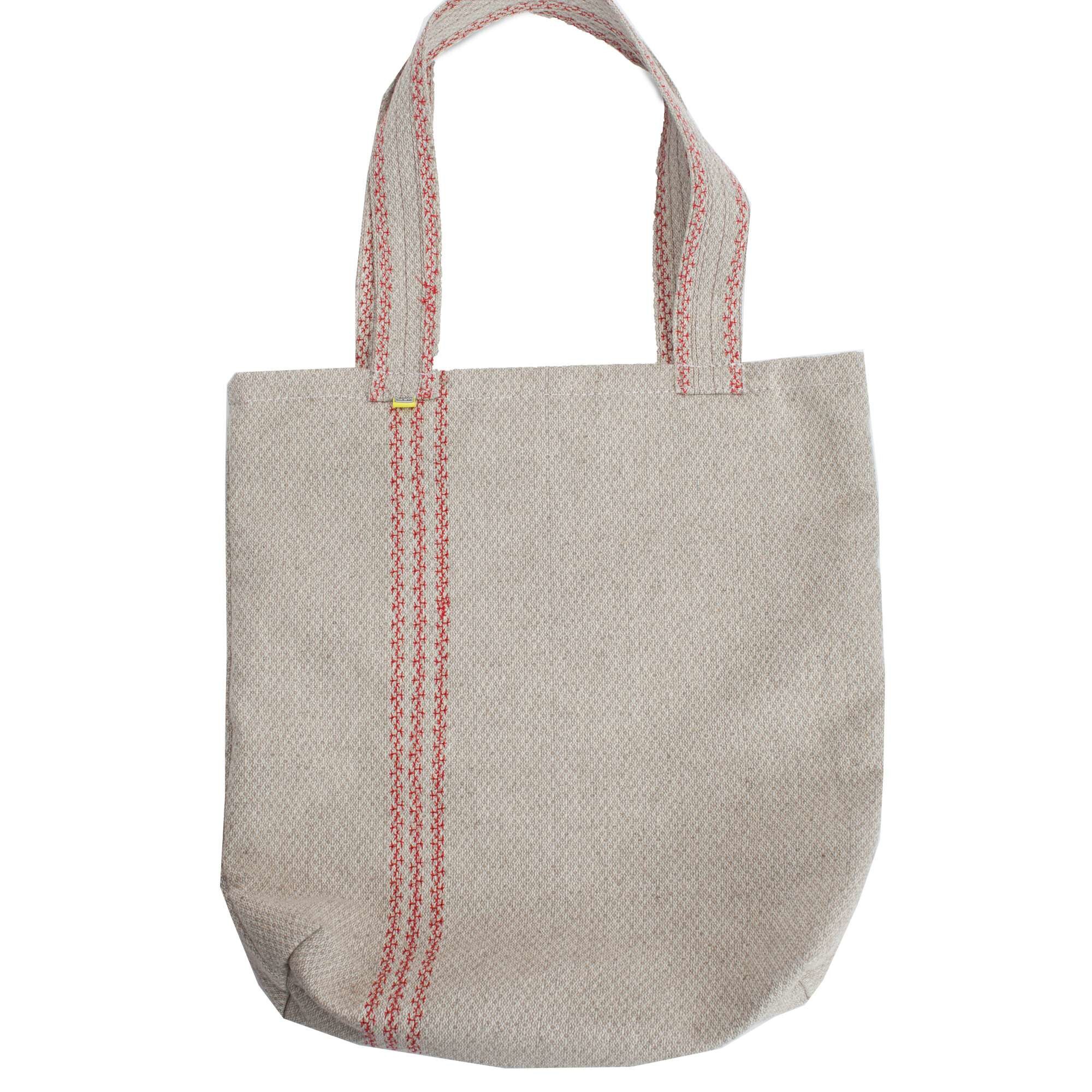Geanta din in bej cu broderie rosie