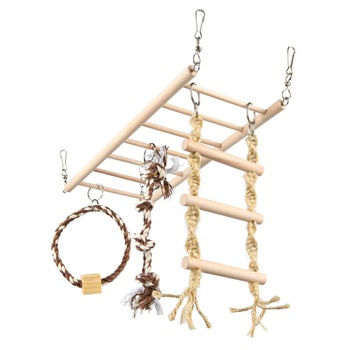 Jucarie Trixie pod suspendat din lemn pentru rozatoare 35 x 15 cm 6905 Jucarie Trixie pod suspendat din lemn pentru rozatoare 35 x 15 cm 6905