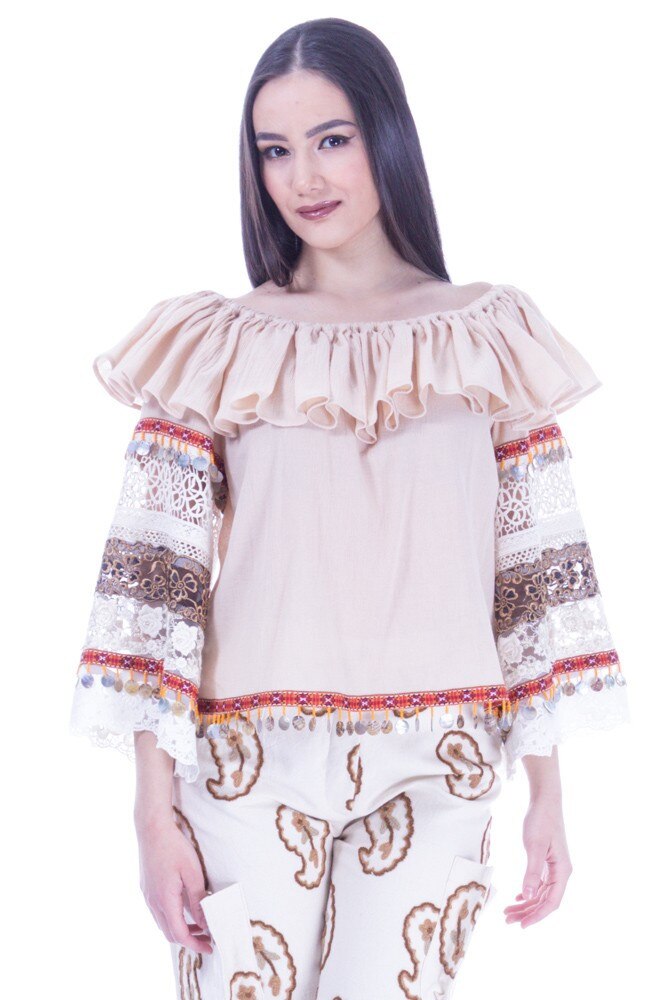 Bluza bej cu garnituri dantelate Liza Panait I-33E