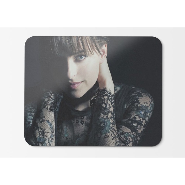 Dakota Johnson egérpad, a legnépszerűbb híresség színésznő - 21,5 x 27 x 0,3 cm