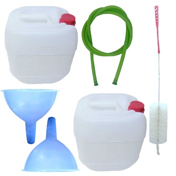 Pachet - 2 x Canistra 20L din plastic alimentar, Bidon cu maner si capac + Perie pentru spalat canistre + Furtun pentru tras vin 1.5m + 2 x Palnie mare pentru canistra Pachet - 2 x Canistra 20L din plastic alimentar, Bidon cu maner si capac + Perie pentru spalat canistre + Furtun pentru tras vin 1.5m + 2 x Palnie mare pentru canistra
