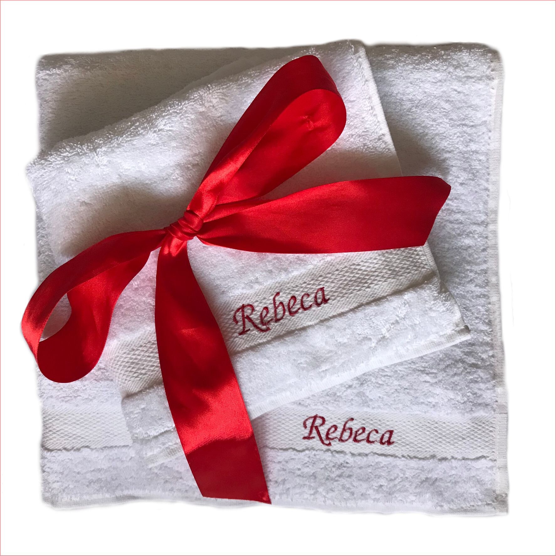 Set cadou prosoape personalizate cu nume, Simonne + Cadou bratara cruciulita Simonne