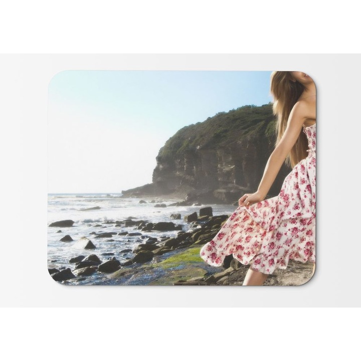 Mouse Pad Girl on Rocky Beach - 21,5 X 27 X 0,3 cm