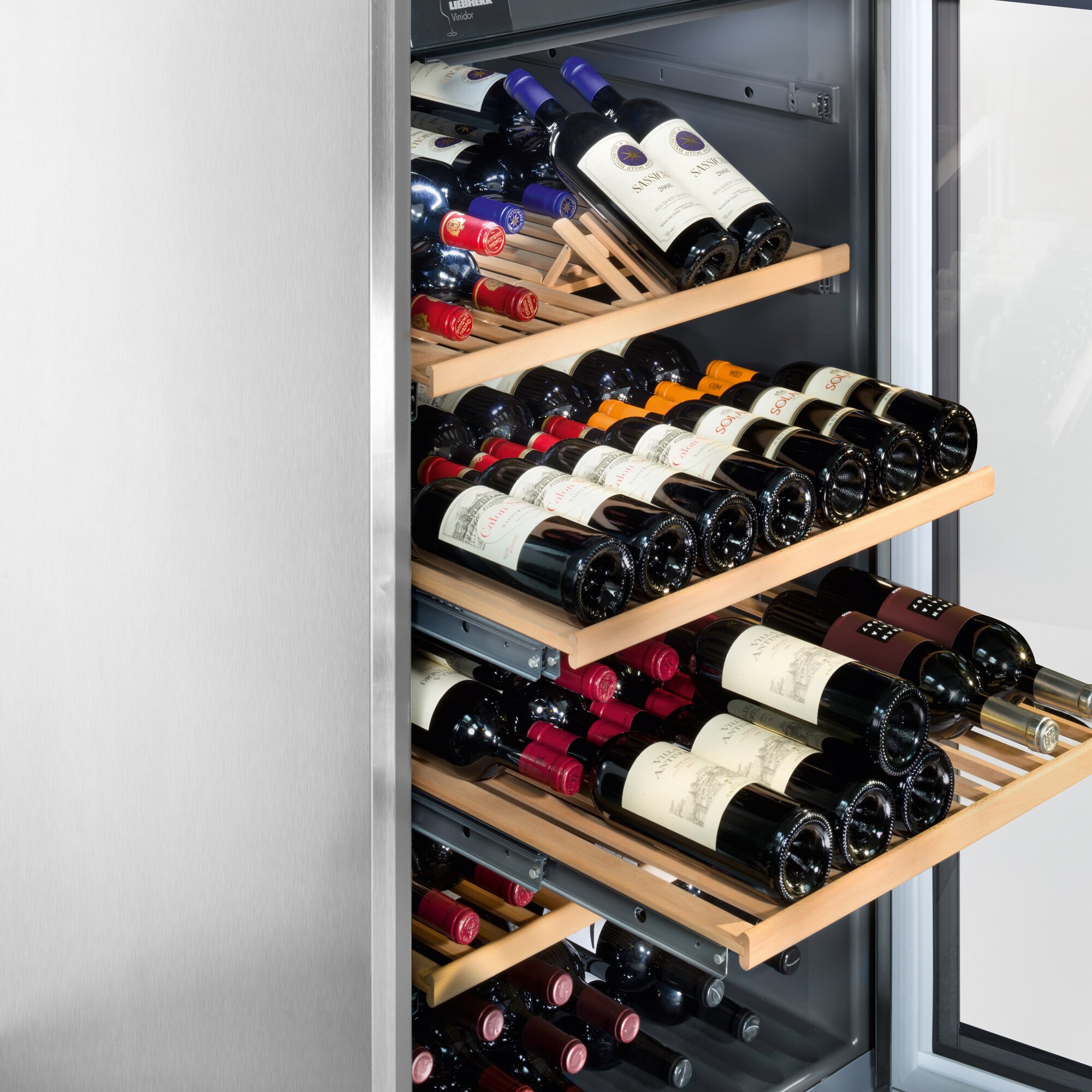 Vitrina de vinuri Liebherr WTes 5972 516 l Capacitate 211 Sticle H 192 cm 2 zone de temperatura Clasa G H 192 cm Argintiu - eMAG.ro