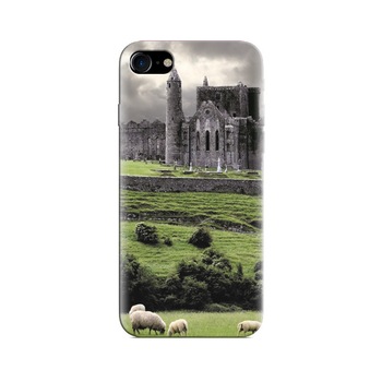 Husa Iphone 5s Ireland Landscape With Sheep And Castle Husa Iphone 5s Ireland Landscape With Sheep And Castle