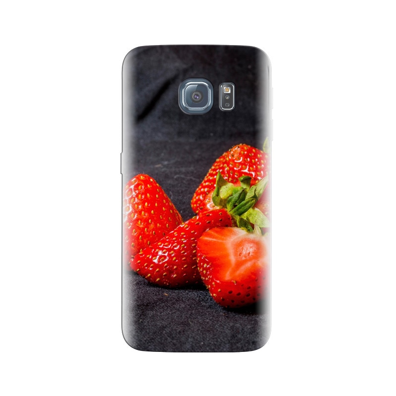 Husa Samsung S7 Edge Strawberry With Black Background