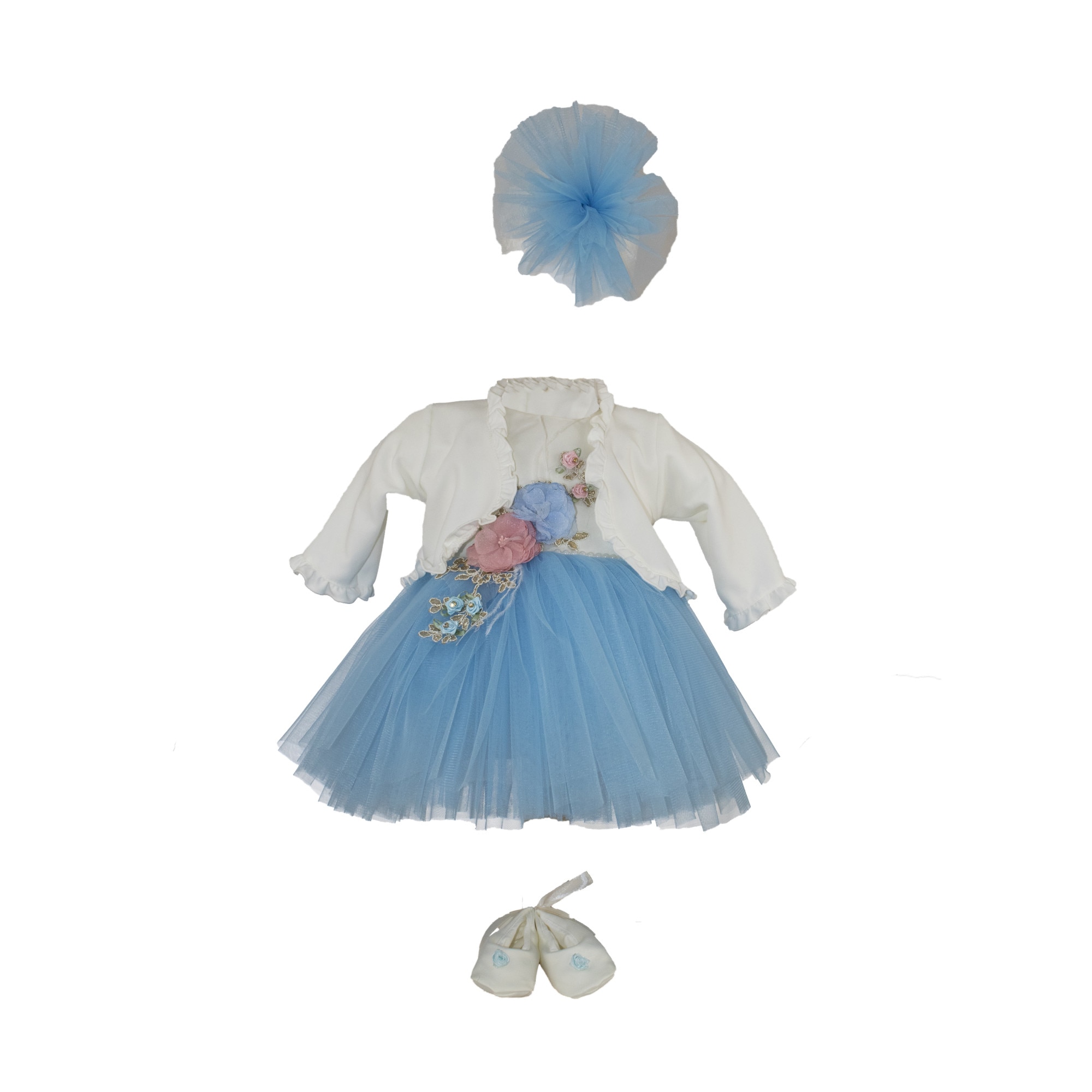 Rochie cinci piese, culoare bleu, cu flori atasate pentru botez, varsta 6-9 luni