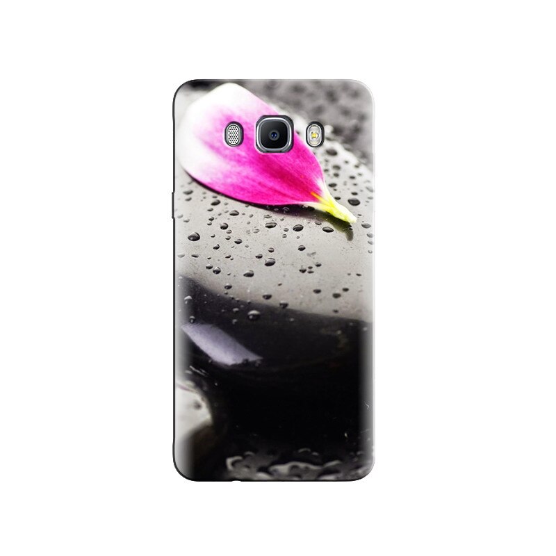 Husa Samsung J5 2016 Purple Petal On Black Pebble Rock