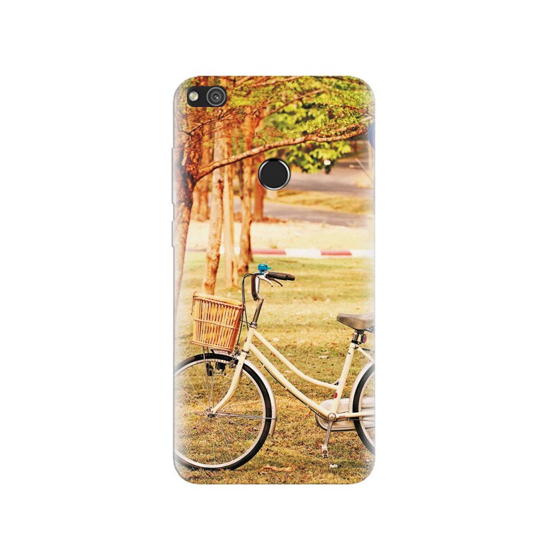 Husa Huawei P8 Lite 2017 Bicycle In Park Photoshoot Background