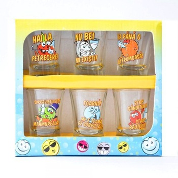 Set 6 pahare shot cu mesaje haioase Set 6 pahare shot cu mesaje haioase