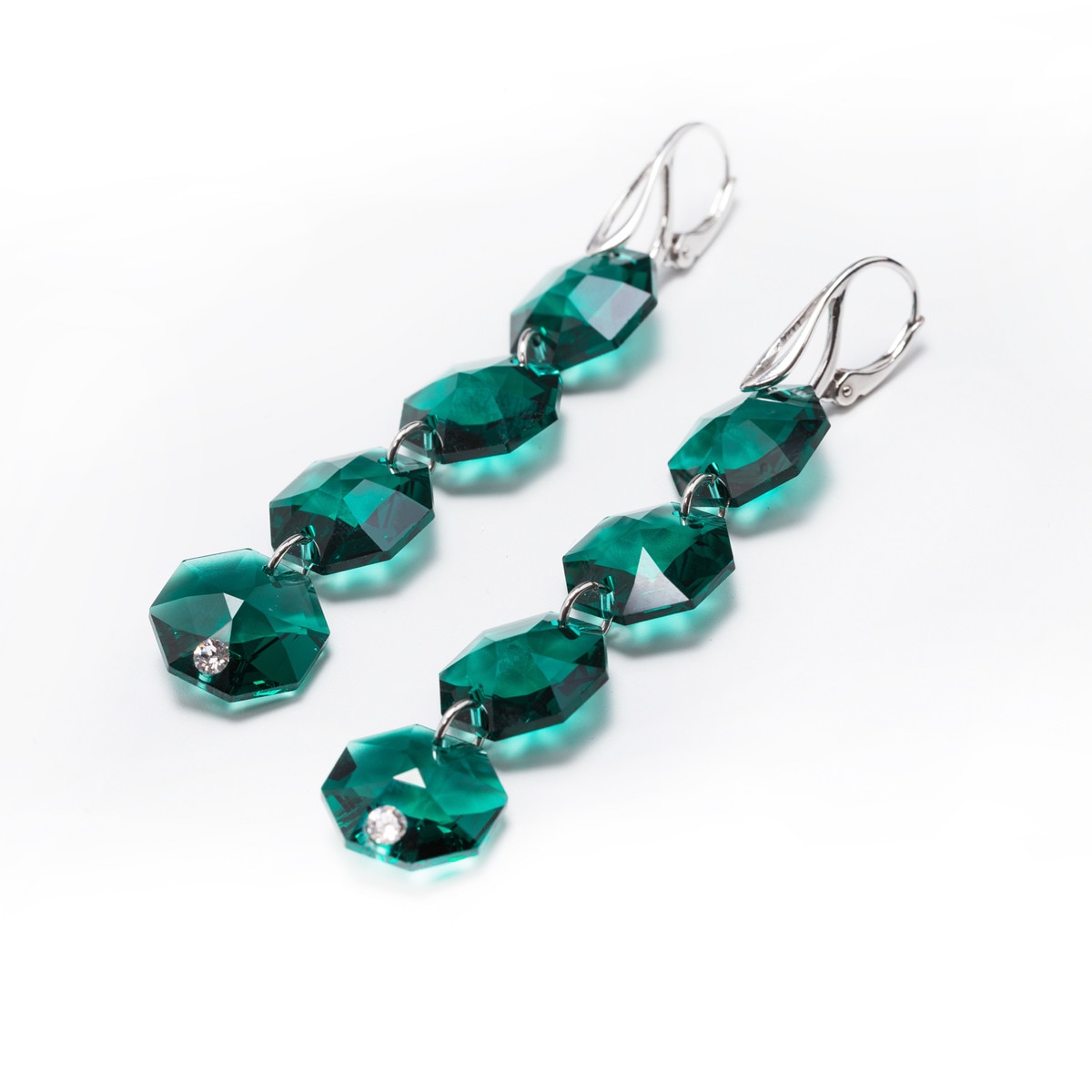 Cercei Argint cu cristale Swarovski DaviCrystals octogon cu leverback agatator cu patru cristale emerald