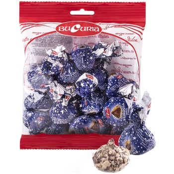 Bomboane de ciocolata cu napolitana tocata  Bomboane de ciocolata cu napolitana tocata