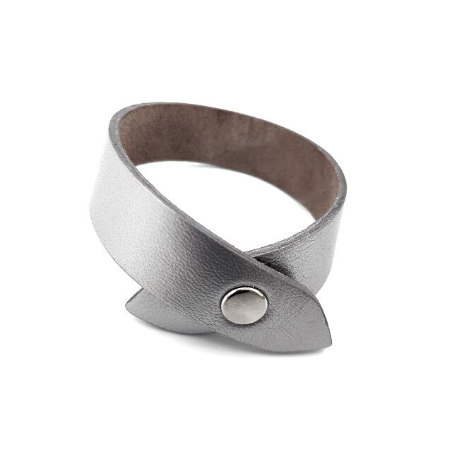 Bratara dama Light Silver din piele naturala argintiu mat