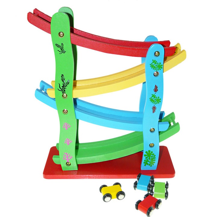 Circuit din lemn cu masinute