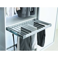 Suport de pantaloni cu suport de curele si cravate integrat, pentru corp de 700 mm latime