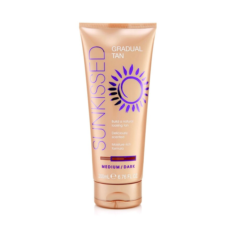 Lotiune Autobronzanta Sunkissed Gradual Tan - Medium/Dark, 200 ml