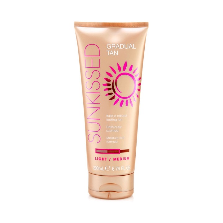 Önbarnító lotion Sunkissed Gradual Tan - Light/Medium, 200 ml