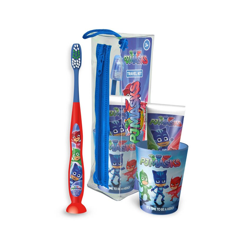 Set de ingrijire orala pentru calatorie Pj Mask, periuta cu capac, pasta de dinti 75ml-gust capsuni,pahar si borseta,Mr. White, 36 luni+