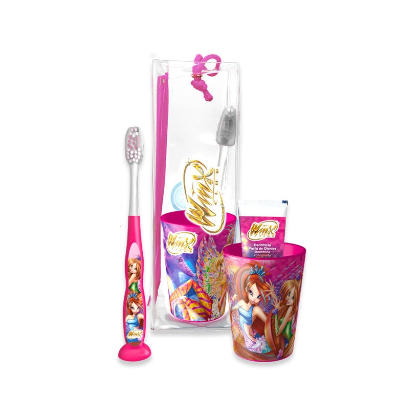 Set de ingrijire orala pentru calatorie Winx,periuta cu capac, pasta de dinti 50ml,pahar si borseta,Mr. White, 36 luni+