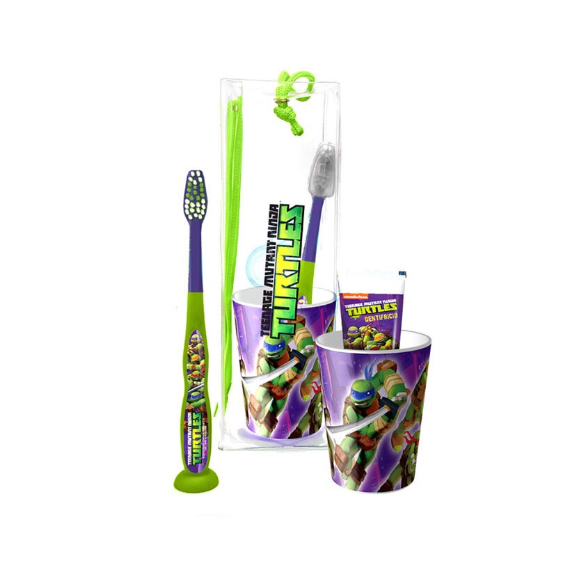 Set de ingrijire orala pentru calatorie Testoasele Ninja,periuta cu capac, pasta de dinti 75ml,pahar si borseta,Mr. White, 36 luni+