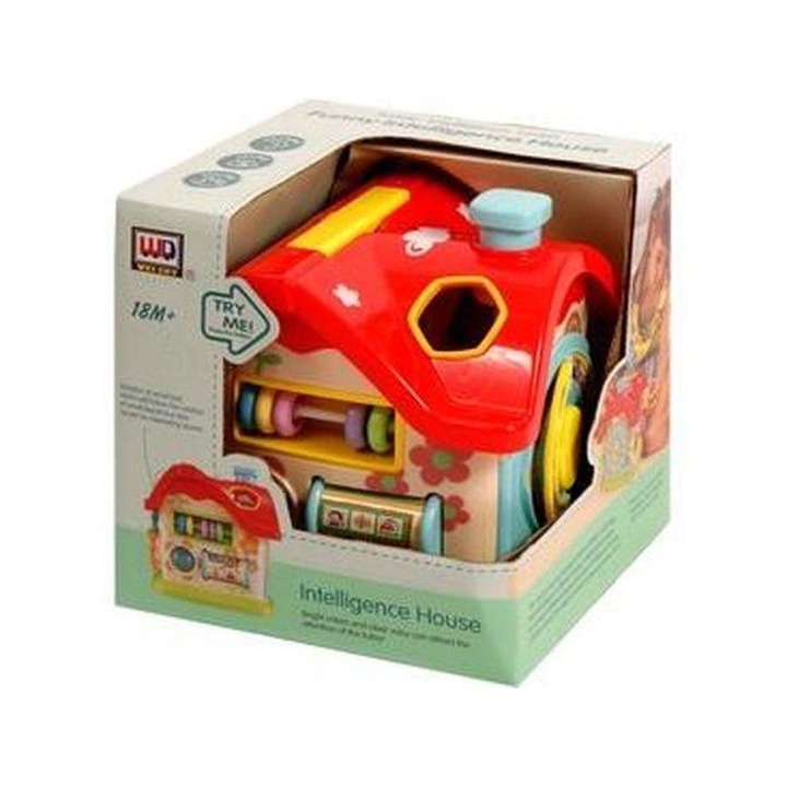 Vidám formaválogató házikó