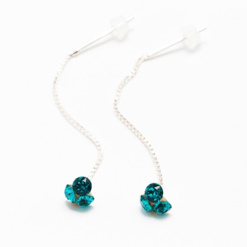 Cercei Argint DaviCrystals cu cristale trifoi mic cu tija lant blue zircon Cercei Argint DaviCrystals cu cristale trifoi mic cu tija lant blue zircon
