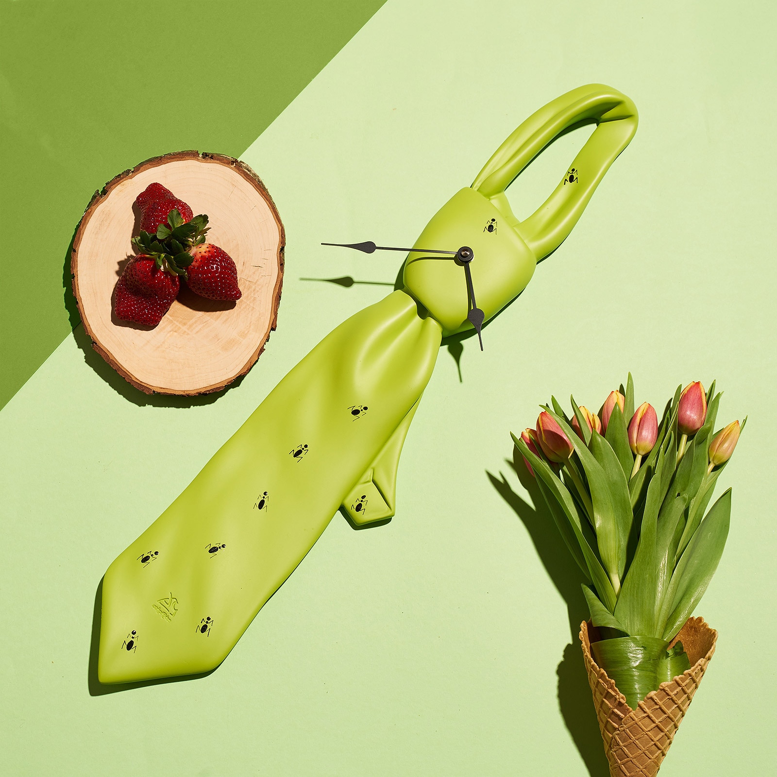 Ceas de perete cravata, culoare verde opac, Antartidee by iLUX