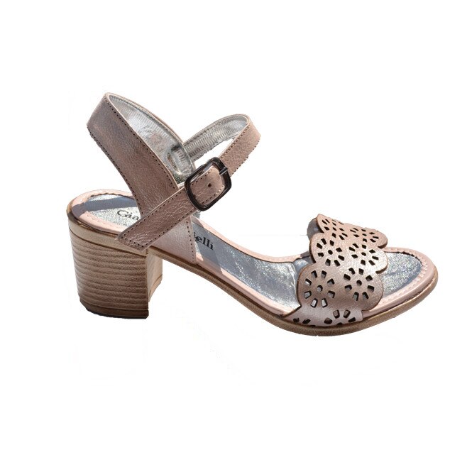 Sanda clasica cu varf decupat si model perforat, D&J Exclusive, pudra