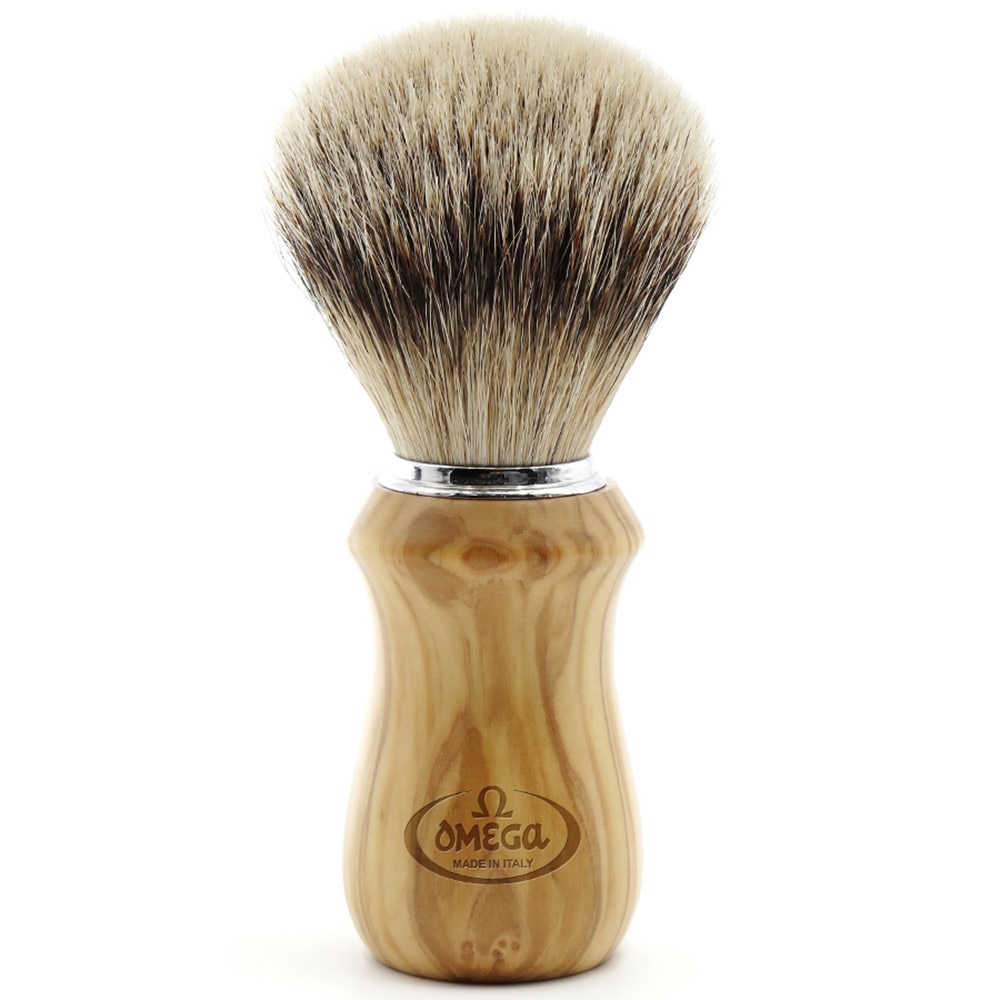 Pamatuf cu par de bursuc si maner din lemn de maslin Omega Super Badger 6832