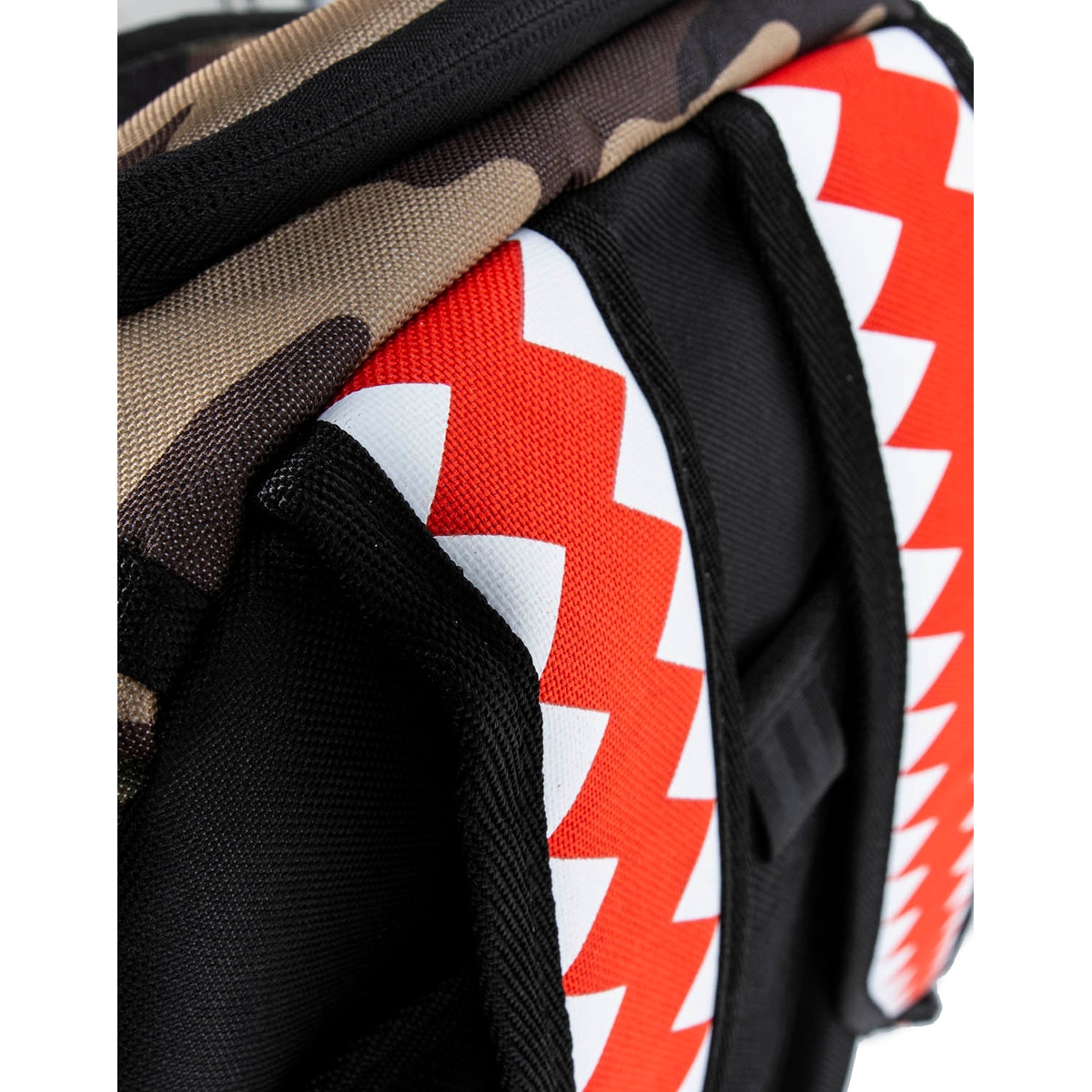 Rucsac Sprayground, Camo Double Cargo Side Shark Camuflaj