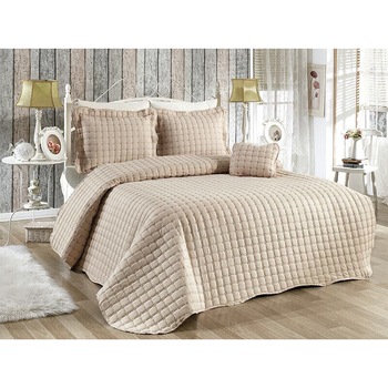 Cuvertura pat brodata 220x240 cm +3 fete perna , culoare crem Cuvertura pat brodata 220x240 cm +3 fete perna , culoare crem