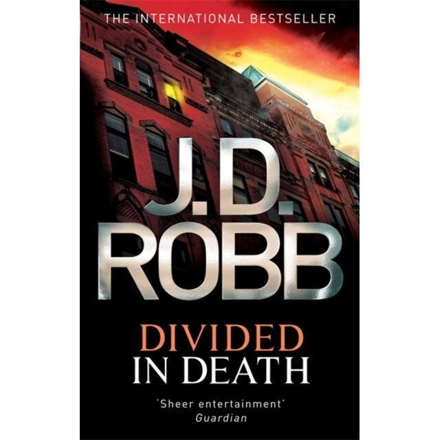 Divided In Death de J. D. Robb