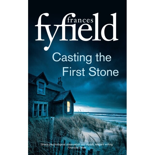 Casting the First Stone de Frances Fyfield