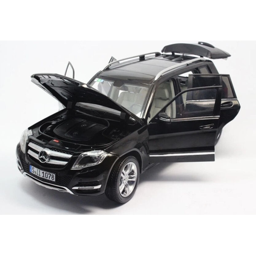 ミニカー GT AUTOS 1/18 Mercedes-Benz GLK-Class Macheta auto Mercedes Benz GLK (2013) 1:18 GTAutos - eMAG.ro