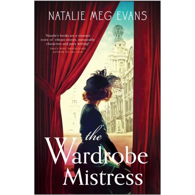 The Wardrobe Mistress de Natalie Meg Evans eMAG.ro