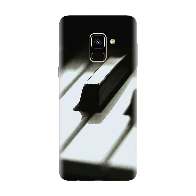 Husa silicon pentru Samsung Galaxy A8 2018, Piano Key Close Up Macro