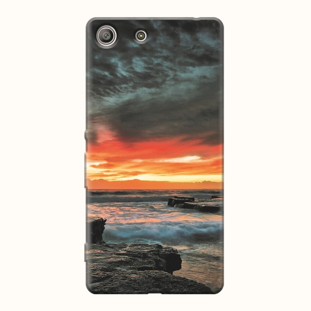 Husa silicon pentru Sony Xperia M5, Dramatic Rocky Beach Shore Sunset