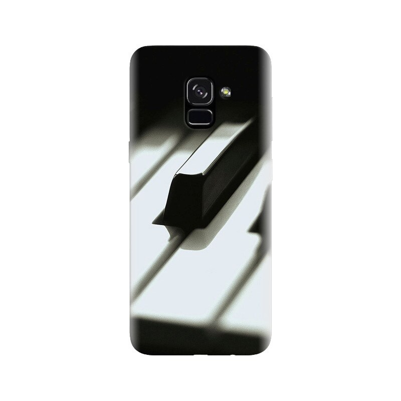 Husa silicon pentru Samsung Galaxy A5 2018, Piano Key Close Up Macro