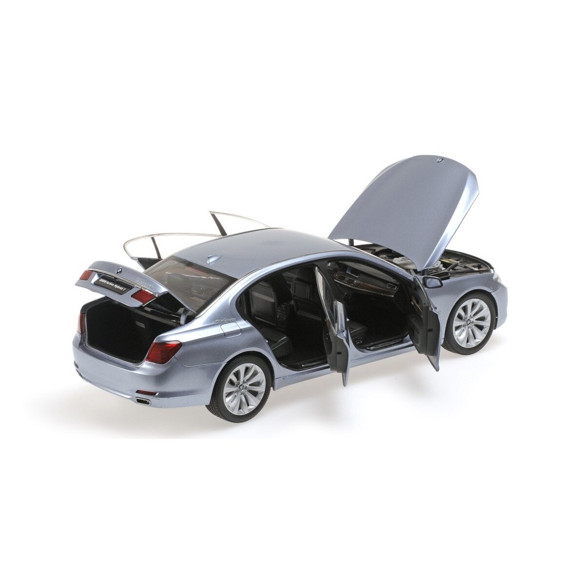 Macheta auto BMW Seria 7 Active Hybrid (2010) 1:18 Kyosho - eMAG.ro