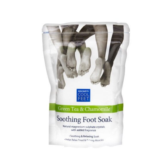 Sare terapeutica Baie pentru musculatura Picioarelor, Cristale Naturale de Magneziu, Ceai Verde si Musetel, de la Escenti 450g